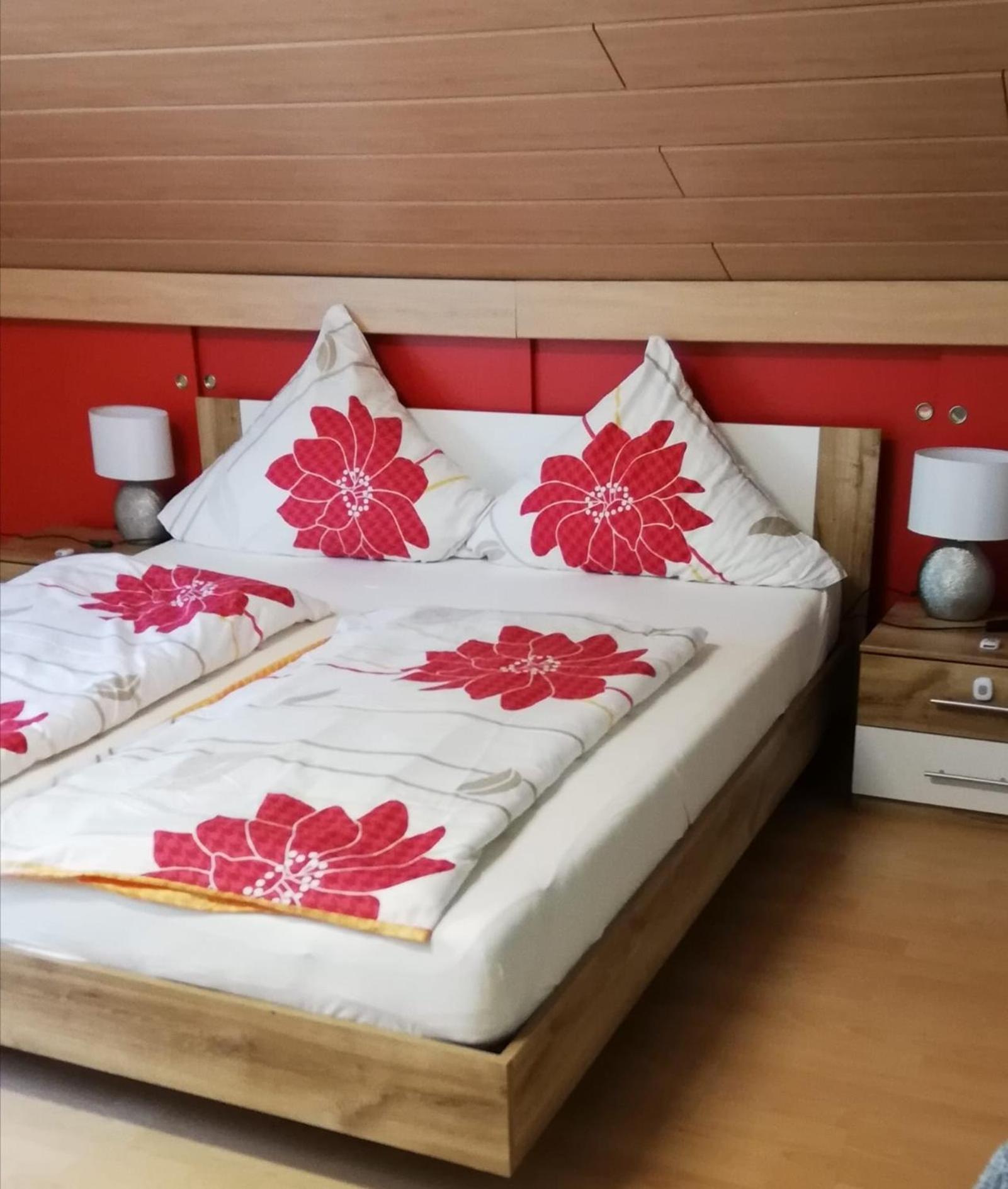 Am Lindenbaum, Ferienwohnung In Siebenbach Am Nuerburgring Eksteriør billede